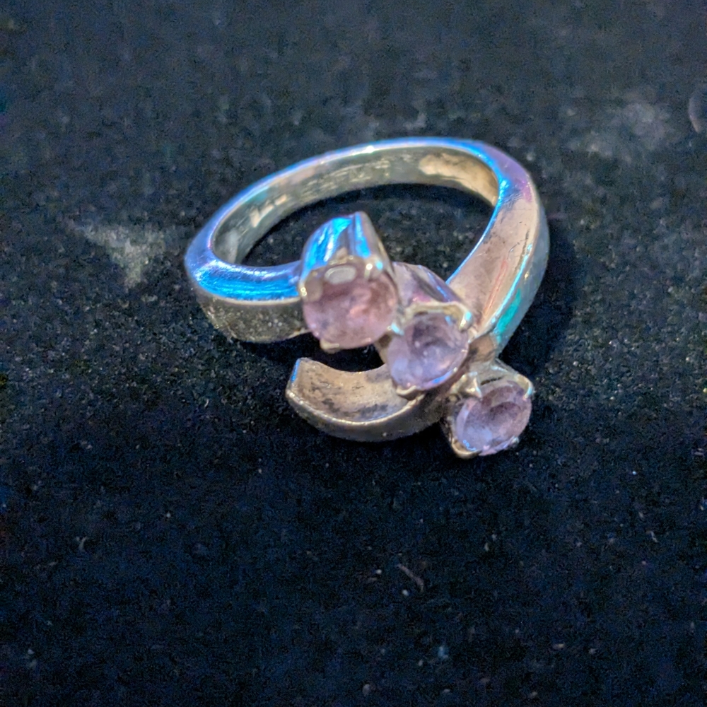 Elegant Silver and Pink Gemstone Ring